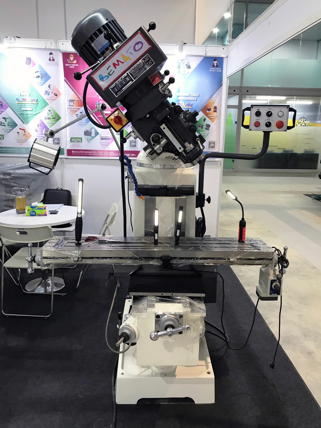 Pameran MTA Myanmar 2018 di Yangon Conventional Center (YCC) di Yangon, Myanmar.